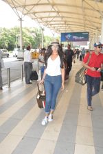 Sonal Chauhan depart to Goa for Planet Hollywood Launch in Mumbai Airport on 14th April 2015